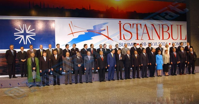 İstanbul NATO Zirvesi